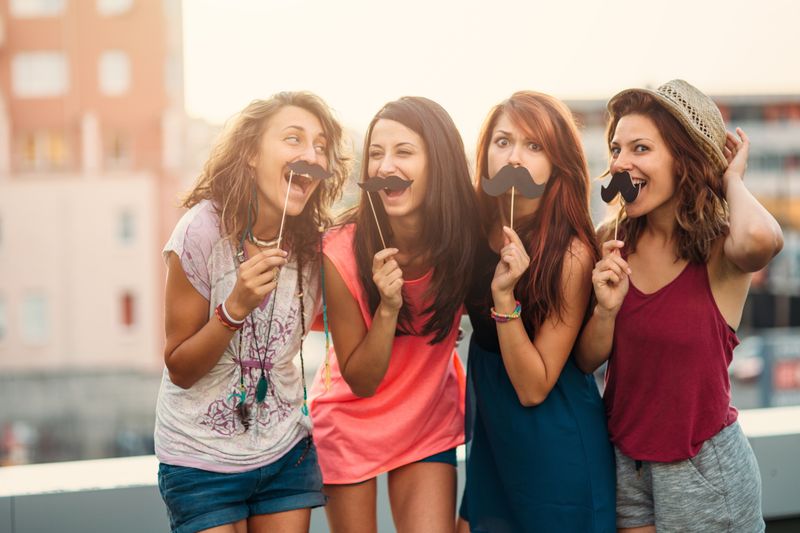 Momenti di festa durante Bachelorette Royale